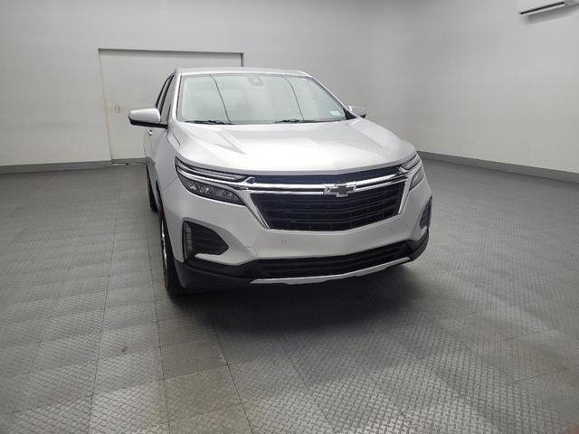 Photo of 2022 Silver Ice Metallic Chevrolet Equinox