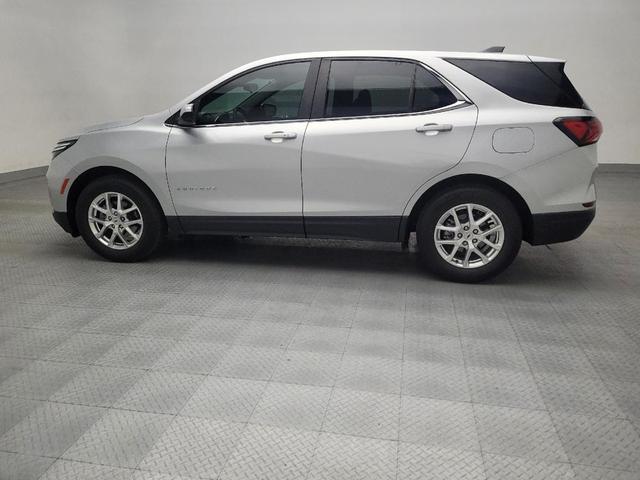 Photo of 2022 Silver Ice Metallic Chevrolet Equinox