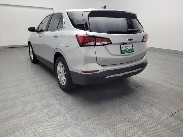 Photo of 2022 Silver Ice Metallic Chevrolet Equinox