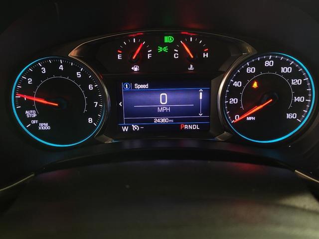 Photo of 2022 Silver Ice Metallic Chevrolet Equinox