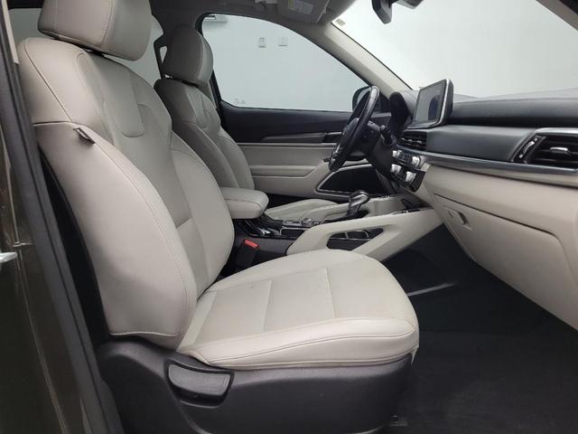 Photo of 2022 Dark Moss Kia Telluride