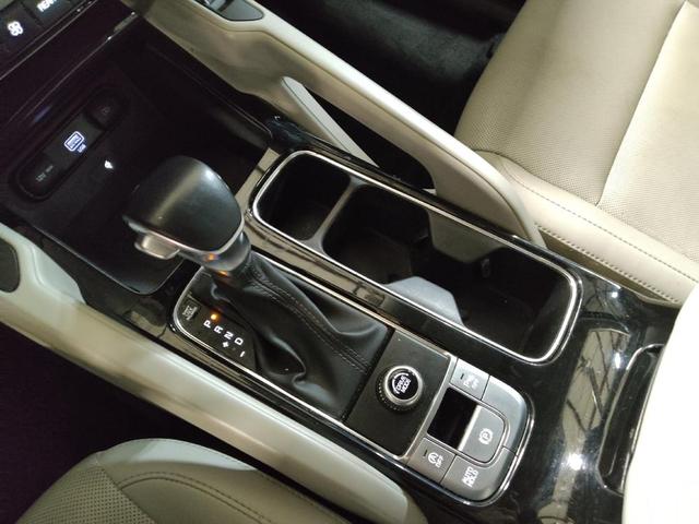 Photo of 2022 Dark Moss Kia Telluride