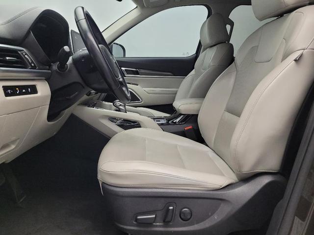 Photo of 2022 Dark Moss Kia Telluride