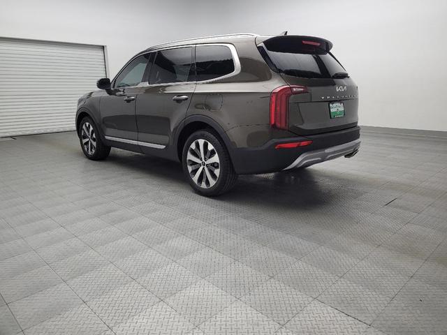 Photo of 2022 Dark Moss Kia Telluride