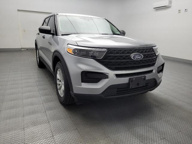 Photo of 2021 Iconic Silver Metallic Ford Explorer