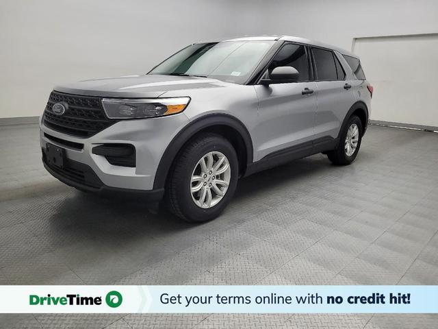 Photo of 2021 Iconic Silver Metallic Ford Explorer