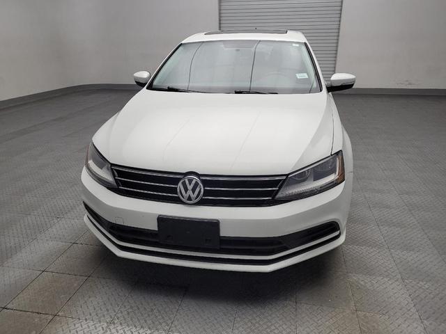 Photo of 2017 White Volkswagen Jetta