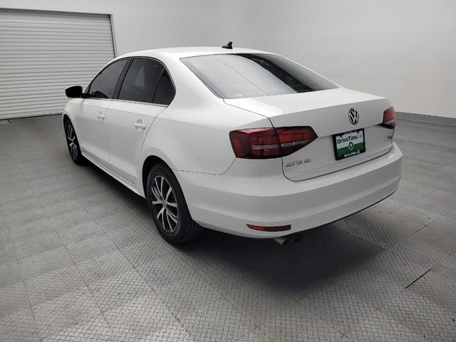 Photo of 2017 White Volkswagen Jetta