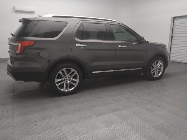 Photo of 2017 Magnetic Metallic Ford Explorer