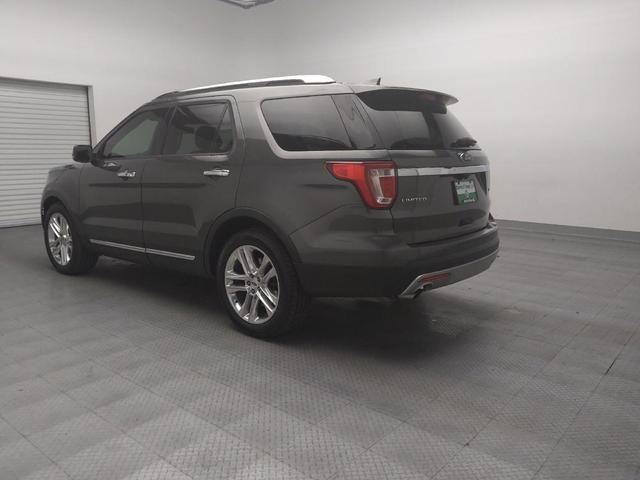 Photo of 2017 Magnetic Metallic Ford Explorer