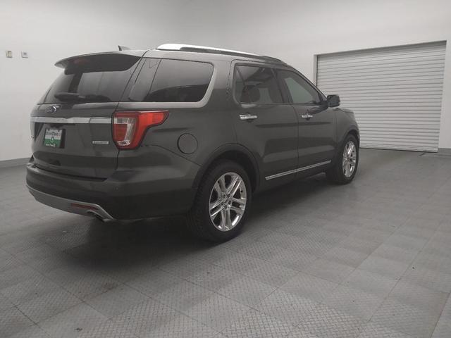 Photo of 2017 Magnetic Metallic Ford Explorer