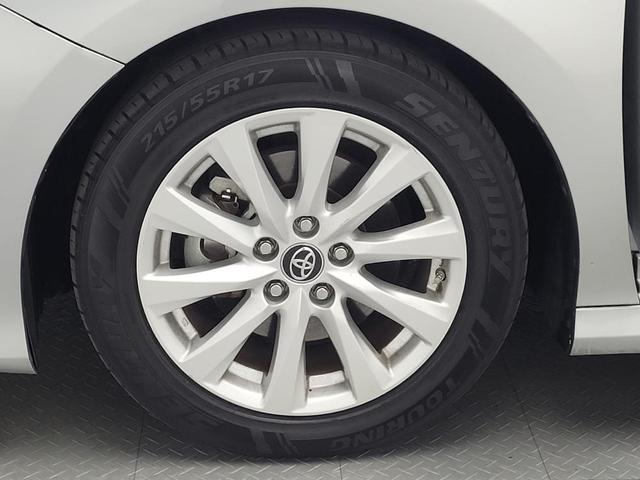 Photo of 2019 Celestial Silver Metallic Toyota Camry