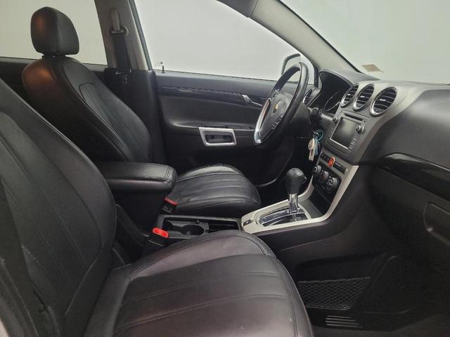Photo of 2015 Silver Ice Metallic Chevrolet Captiva Sport