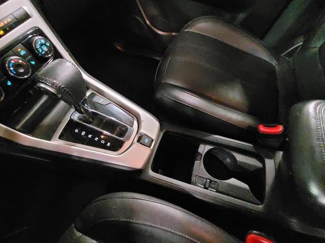 Photo of 2015 Silver Ice Metallic Chevrolet Captiva Sport