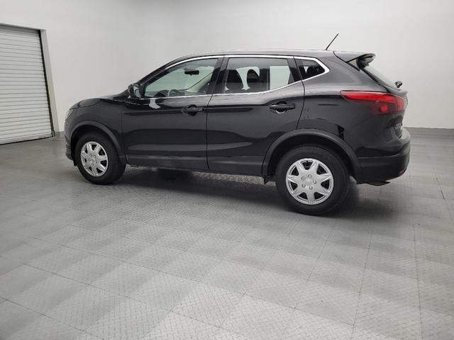 Photo of 2019 Magnetic Black Pearl Nissan Rogue Sport