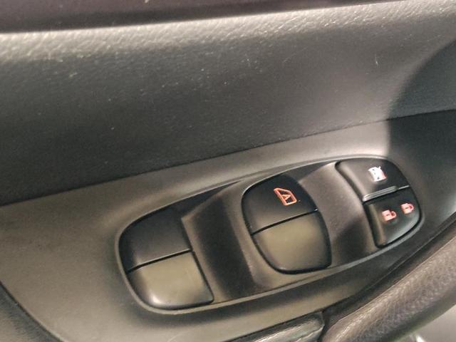 Photo of 2019 Magnetic Black Pearl Nissan Rogue Sport