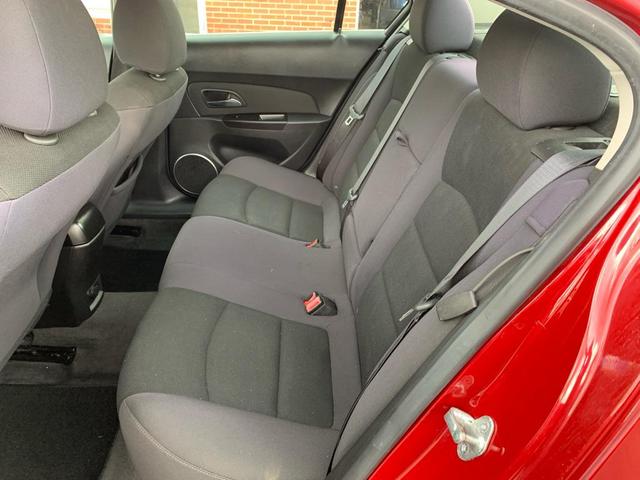 Photo of 2013 RED Chevrolet Cruze