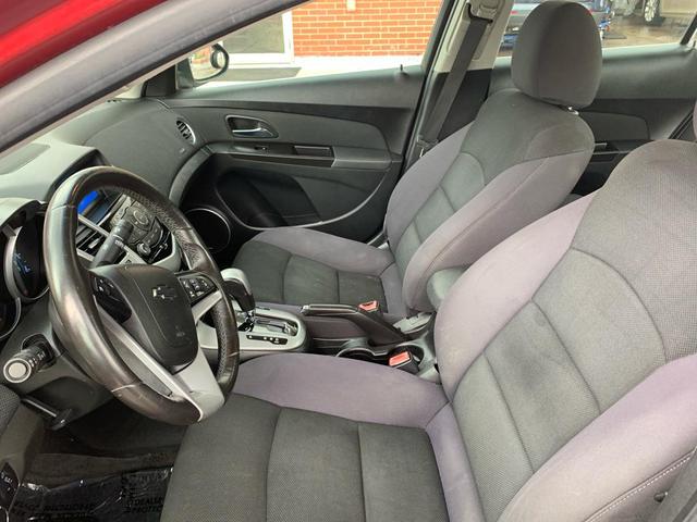 Photo of 2013 RED Chevrolet Cruze