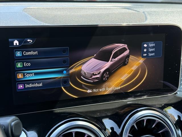 Photo of 2025 Night Black Mercedes-Benz GLB 250
