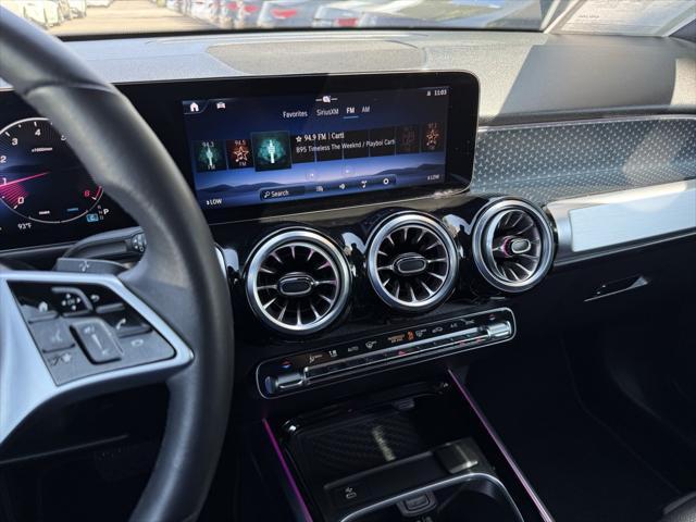 Photo of 2025 Night Black Mercedes-Benz GLB 250