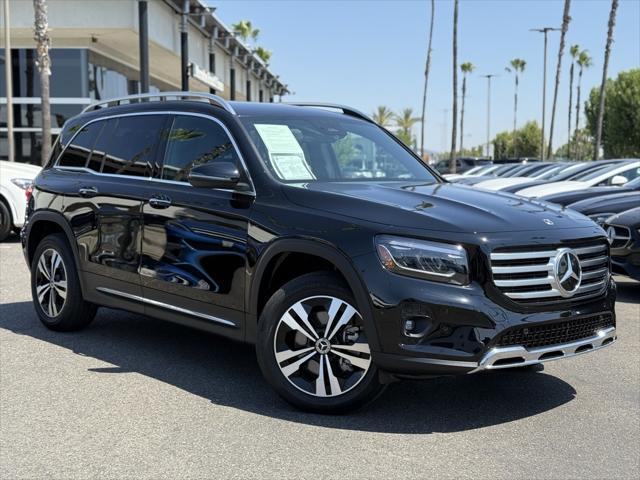 Photo of 2025 Night Black Mercedes-Benz GLB 250