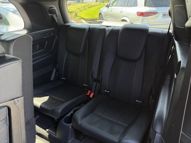 Photo of 2025 Night Black Mercedes-Benz GLB 250
