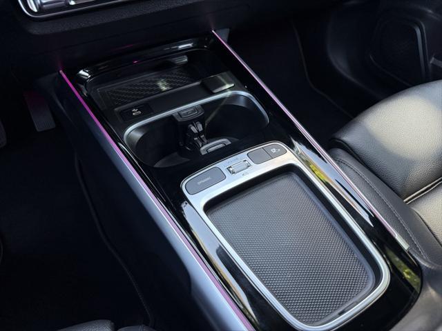 Photo of 2025 Night Black Mercedes-Benz GLB 250
