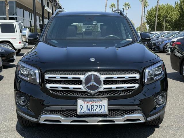 Photo of 2023 Black Mercedes-Benz GLB 250