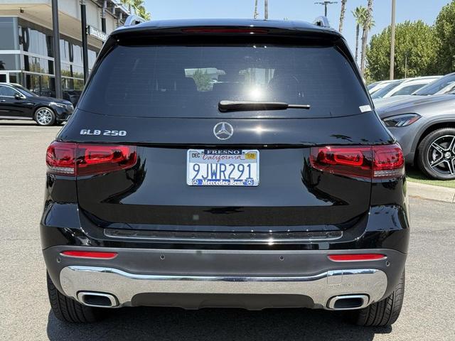 Photo of 2023 Black Mercedes-Benz GLB 250