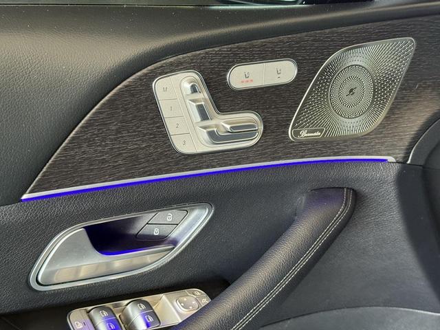Photo of 2022 Black Mercedes-Benz GLE 350
