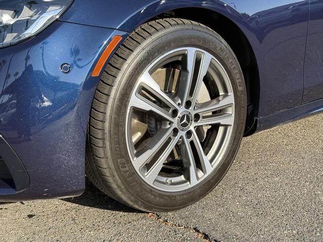 Photo of 2021 Blue Mercedes-Benz E-Class