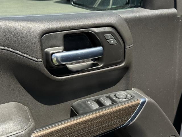 Photo of 2022 Silver Ice Metallic Chevrolet Silverado 1500