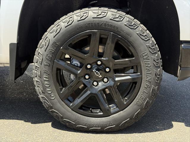 Photo of 2022 Silver Ice Metallic Chevrolet Silverado 1500