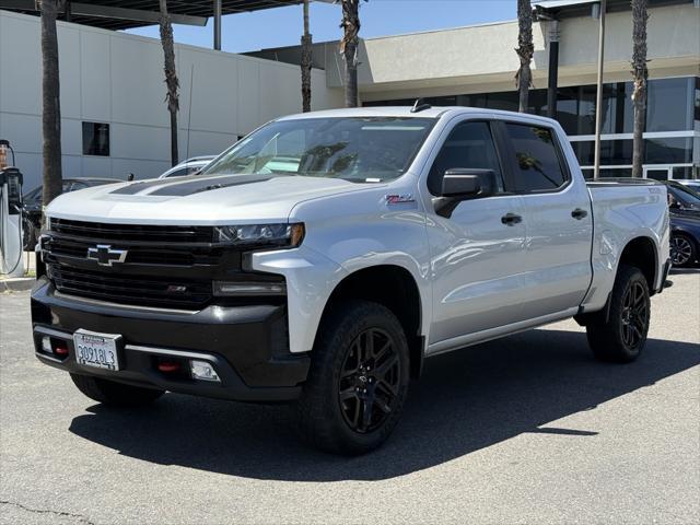 Photo of 2022 Silver Ice Metallic Chevrolet Silverado 1500