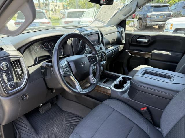Photo of 2022 Silver Ice Metallic Chevrolet Silverado 1500