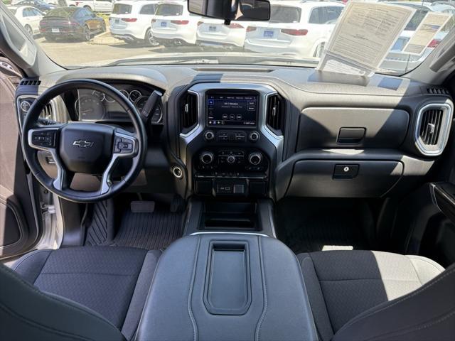 Photo of 2022 Silver Ice Metallic Chevrolet Silverado 1500