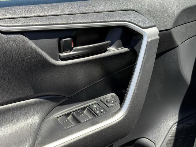 Photo of 2024 Magnetic Gray Metallic Toyota RAV4 Hybrid