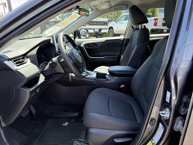 Photo of 2024 Magnetic Gray Metallic Toyota RAV4 Hybrid