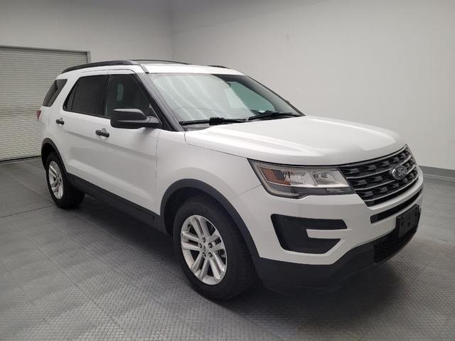 Photo of 2017 Oxford White Ford Explorer