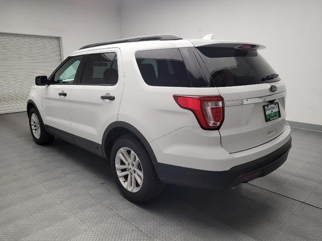 Photo of 2017 Oxford White Ford Explorer