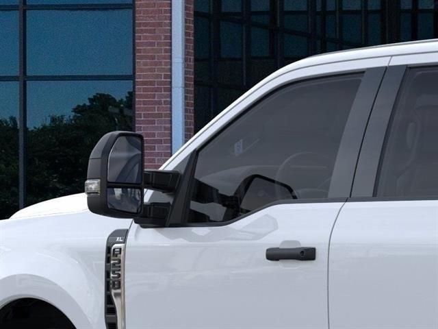 Photo of 2025 Oxford White Ford F-250