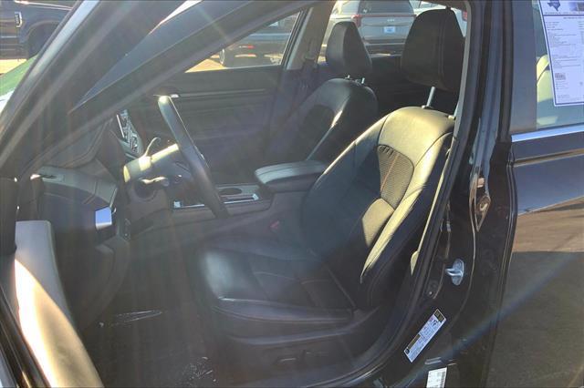 Photo of 2022 Black Nissan Altima