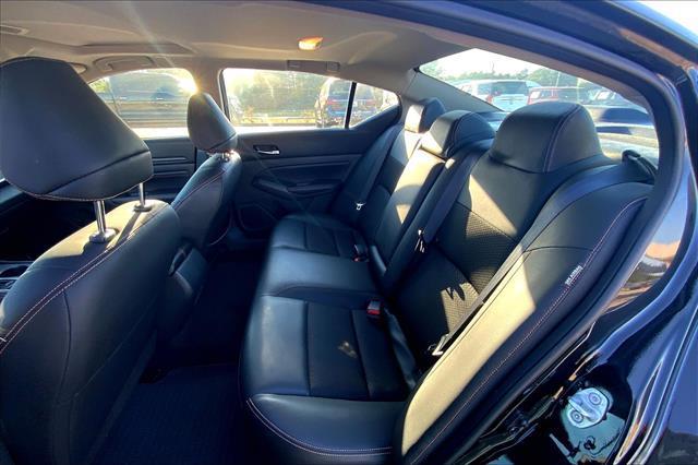 Photo of 2022 Black Nissan Altima