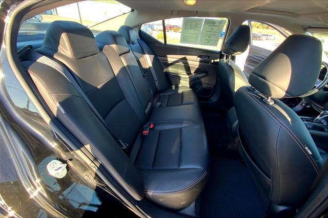 Photo of 2022 Black Nissan Altima