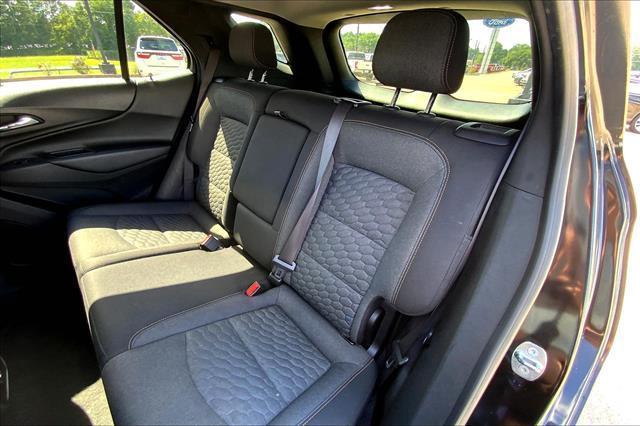 Photo of 2021 Mosaic Black Metallic Chevrolet Equinox