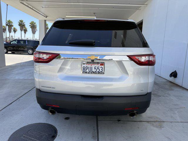 Photo of 2020 Silver Ice Metallic Chevrolet Traverse