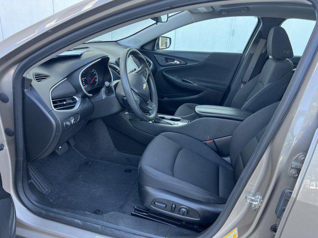 Photo of 2023 Mineral Gray Metallic Chevrolet Malibu