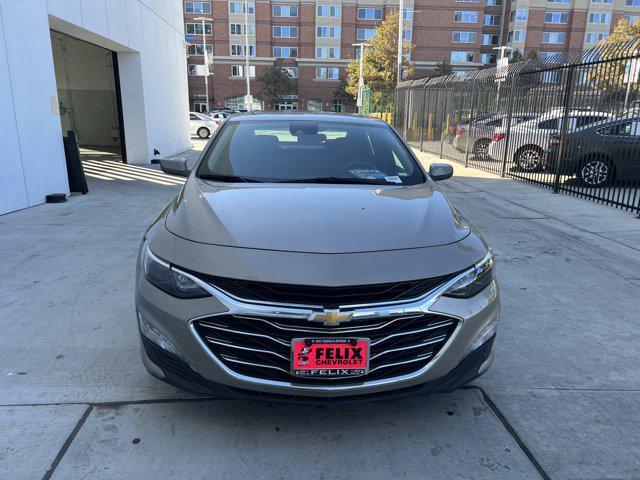 Photo of 2023 Mineral Gray Metallic Chevrolet Malibu