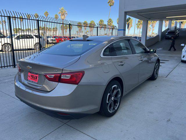 Photo of 2023 Mineral Gray Metallic Chevrolet Malibu