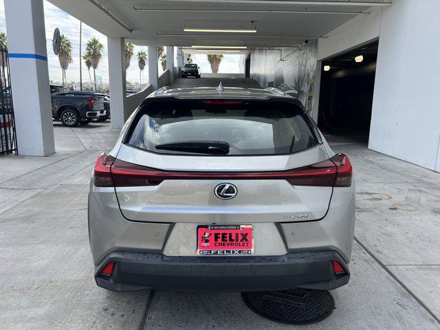 Photo of 2021 Atomic Silver Lexus UX 200